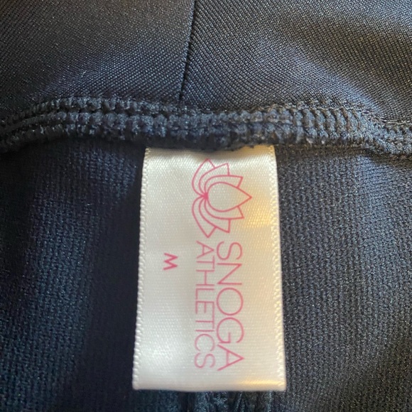 Snoga perfect fit pencil skirt- navy ribbed - Picture 5 of 6